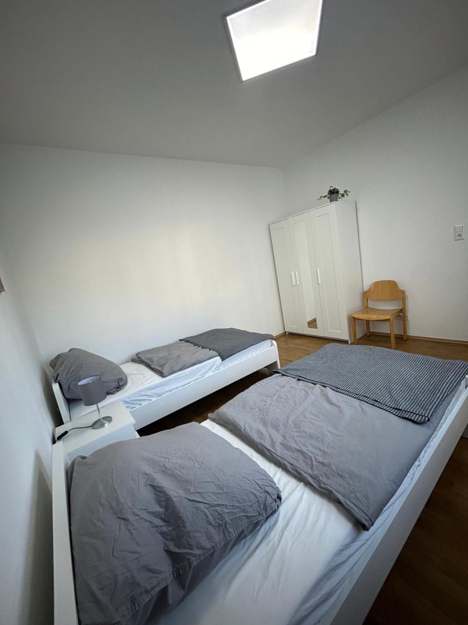 Gemuetliche Ferienwohnung - Voll Ausgestattet, Zentral Aber Ruhig ! Wuppertal Eksteriør bilde
